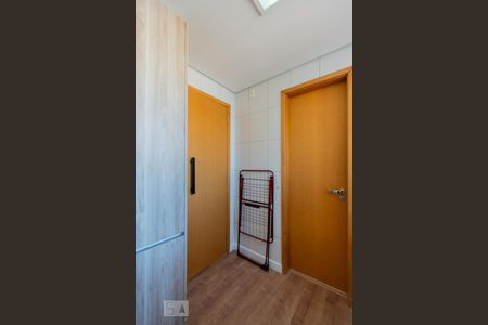 Apartamento à venda com 158m², 4 quartos e 2 vagas Apartamento à venda com 158m², 4 quartos e 2 vagasÁrea de Serviço