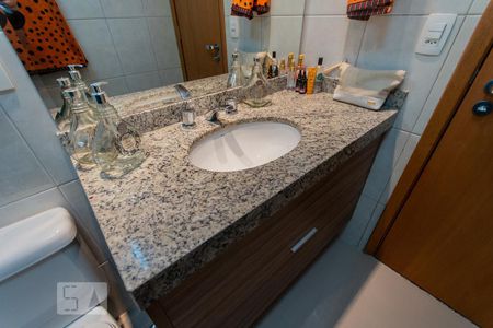 Apartamento à venda com 158m², 4 quartos e 2 vagas Apartamento à venda com 158m², 4 quartos e 2 vagasBanheiro