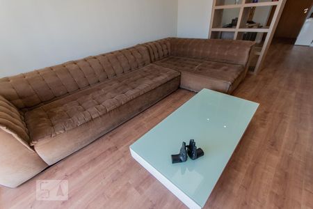 Apartamento à venda com 158m², 4 quartos e 2 vagas Apartamento à venda com 158m², 4 quartos e 2 vagasSala