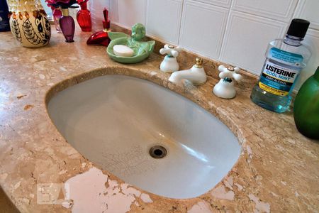 Apartamento à venda com 207m², 2 quartos e 2 vagasBanheiro da Suíte