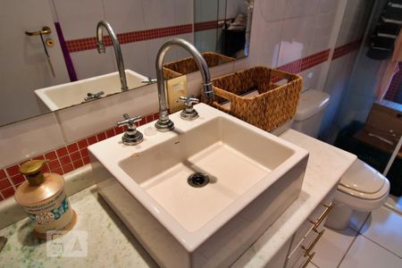 Apartamento para alugar com 480m², 4 quartos e 4 vagasBanheiro da Suíte 2