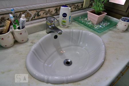 Apartamento para alugar com 480m², 4 quartos e 4 vagasBanheiro da Suíte 1