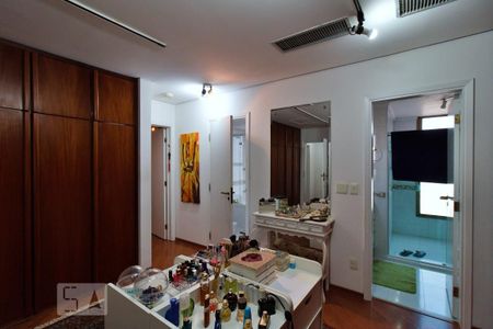 Apartamento para alugar com 480m², 4 quartos e 4 vagasCloset da Suíte 1