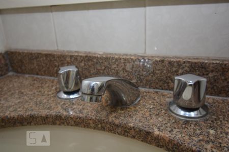 Apartamento à venda com 115m², 3 quartos e 1 vagaBanheiro Social - Torneira