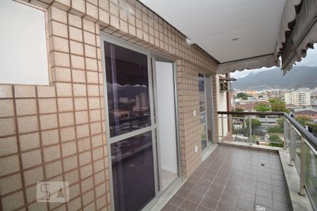 Apartamento à venda com 115m², 3 quartos e 1 vagaVaranda da Suíte