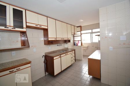 Apartamento à venda com 115m², 3 quartos e 1 vagaCozinha e Área de Serviço