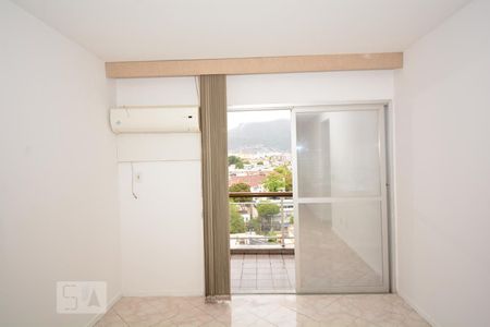 Apartamento à venda com 115m², 3 quartos e 1 vagaSala