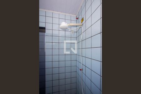 Banheiro de kitnet/studio para alugar com 1 quarto, 15m² em Fátima, Niterói