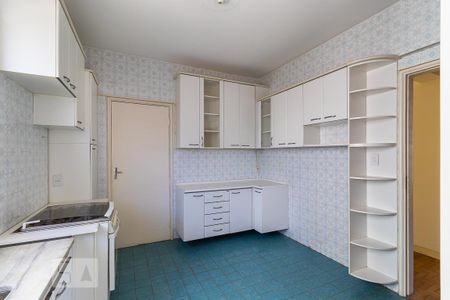 Apartamento para alugar com 89m², 1 quarto e 1 vaga Apartamento para alugar com 89m², 1 quarto e 1 vagaCozinha - Armários