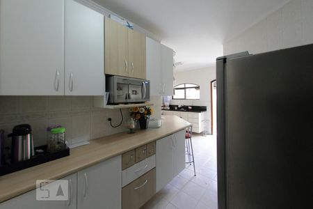 Apartamento à venda com 93m², 3 quartos e 2 vagasCozinha