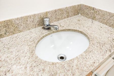 Apartamento para alugar com 47m², 2 quartos e 1 vaga Apartamento para alugar com 47m², 2 quartos e 1 vagaBanheiro - Detalhe