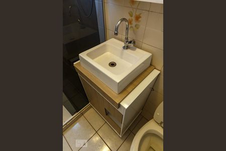 Banheiro de apartamento para alugar com 1 quarto, 45m² em Farroupilha, Porto Alegre