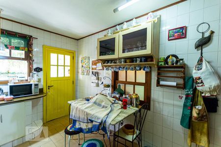 Casa de condomínio à venda com 150m², 4 quartos e 1 vaga Casa de condomínio à venda com 150m², 4 quartos e 1 vagaCozinha