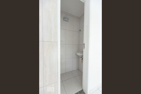 Lavabo - 1º Andar de apartamento para alugar com 3 quartos, 94m² em Madureira, Rio de Janeiro