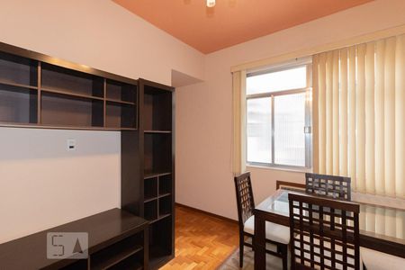Apartamento à venda com 87m², 2 quartos e 1 vagaSala