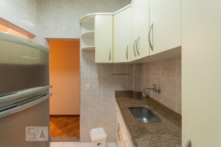 Apartamento à venda com 87m², 2 quartos e 1 vagaCozinha e Área de Serviço