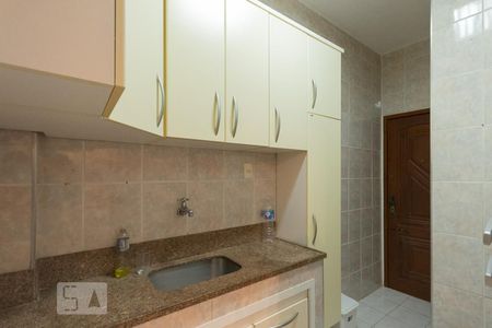Apartamento à venda com 87m², 2 quartos e 1 vagaCozinha e Área de Serviço
