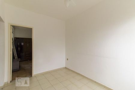 Casa de condomínio para alugar com 50m², 1 quarto e sem vaga Casa de condomínio para alugar com 50m², 1 quarto e sem vagaSala