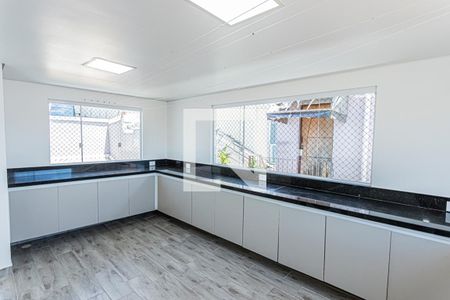 Casa à venda com 130m², 3 quartos e 2 vagasÁrea de Serviço