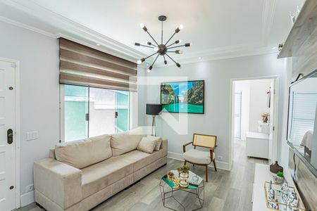 Sala de casa à venda com 3 quartos, 130m² em Parque São Domingos, São Paulo