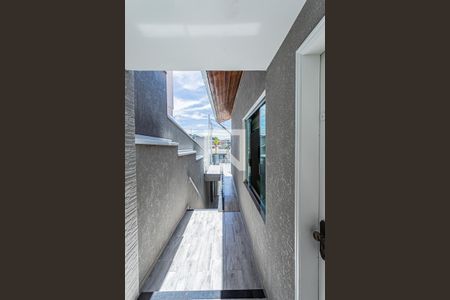 Casa à venda com 130m², 3 quartos e 2 vagasCorredor