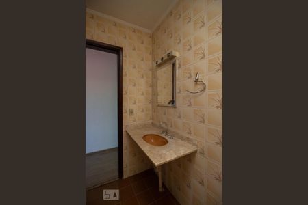 Casa para alugar com 85m², 2 quartos e 1 vaga Casa para alugar com 85m², 2 quartos e 1 vagaBanheiro