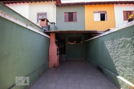 Casa para alugar com 85m², 2 quartos e 1 vaga Casa para alugar com 85m², 2 quartos e 1 vagaÁrea comum - Churrasqueira