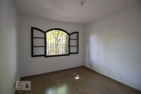 Quarto 2 de casa para alugar com 2 quartos, 85m² em Vila Antônio, São Paulo