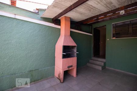 Casa para alugar com 85m², 2 quartos e 1 vaga Casa para alugar com 85m², 2 quartos e 1 vagaÁrea comum - Churrasqueira