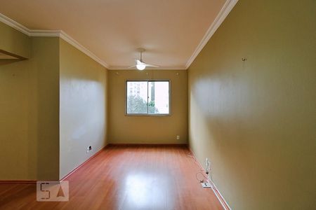 Sala de apartamento para alugar com 3 quartos, 68m² em Vila Andrade, São Paulo