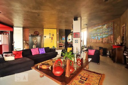 Sala 1 de apartamento à venda com 3 quartos, 244m² em Vila Gilda, Santo André