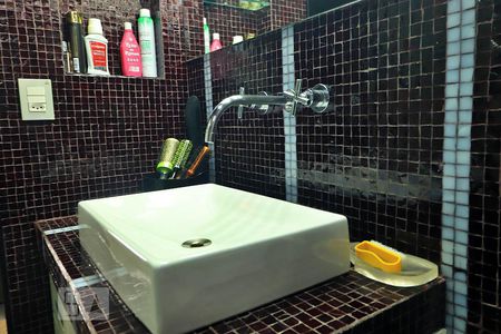 Apartamento à venda com 244m², 3 quartos e 3 vagasBanheiro Social 1