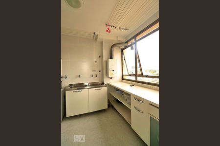 Apartamento à venda com 244m², 3 quartos e 3 vagasÁrea de Serviço