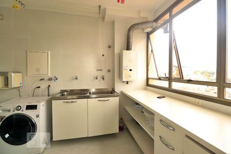 Apartamento à venda com 244m², 3 quartos e 3 vagasÁrea de Serviço