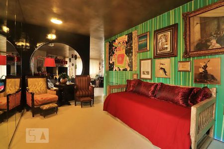 Apartamento à venda com 244m², 3 quartos e 3 vagasSala 2