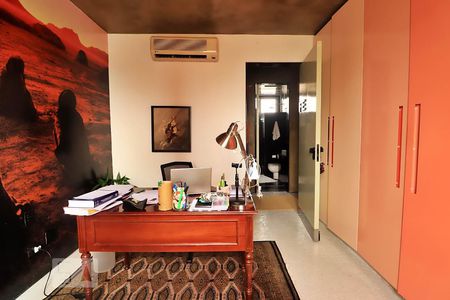 Apartamento à venda com 244m², 3 quartos e 3 vagasQuarto 3