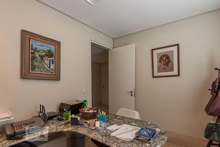 Casa à venda com 800m², 5 quartos e 10 vagasQuarto 2