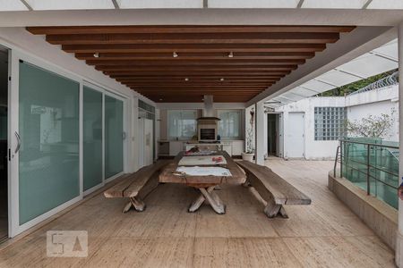 Casa à venda com 800m², 5 quartos e 10 vagasEspaço Gourmet