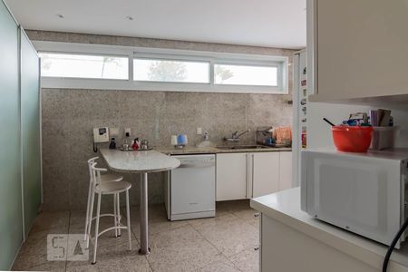 Casa à venda com 800m², 5 quartos e 10 vagasCozinha