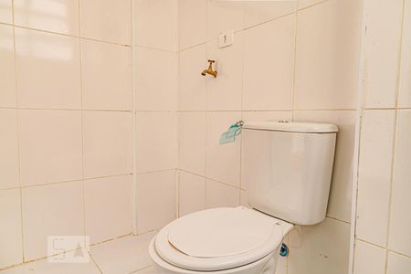 Banheiro de kitnet/studio para alugar com 1 quarto, 30m² em Bela Vista, São Paulo