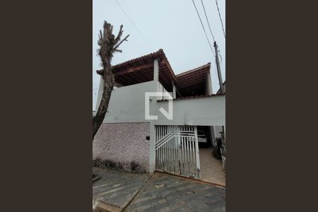 Casa à venda com 234m², 4 quartos e 3 vagasFachada