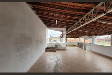 Casa à venda com 234m², 4 quartos e 3 vagasVista