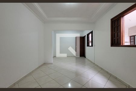 Casa à venda com 234m², 4 quartos e 3 vagasSuíte 2