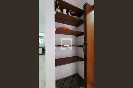 Casa à venda com 234m², 4 quartos e 3 vagasCozinha