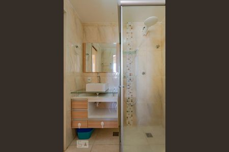 Apartamento para alugar com 75m², 3 quartos e 1 vaga Apartamento para alugar com 75m², 3 quartos e 1 vagaBanheiro