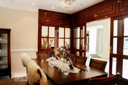 Sala de Jantar de casa à venda com 4 quartos, 722m² em Jardim Marajoara, São Paulo