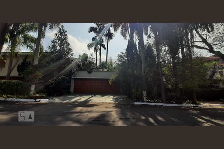 Casa à venda com 722m², 4 quartos e 5 vagasFachada