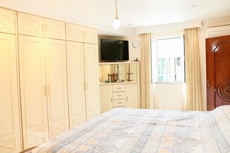 Casa à venda com 722m², 4 quartos e 5 vagasSuíte 3