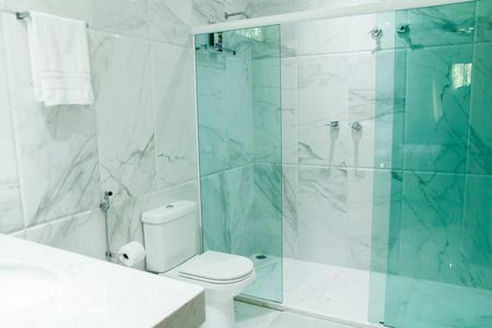 Casa à venda com 722m², 4 quartos e 5 vagasBanheiro Suíte 2