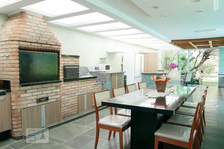 Casa à venda com 722m², 4 quartos e 5 vagasCozinha 2 / Churrasqueira